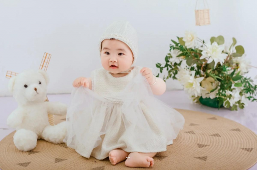 供卵包生男孩公司宝宝在妈妈肚子里