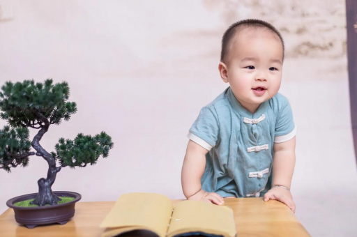 供卵包生男孩公司宝宝严重便秘